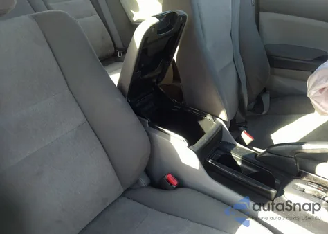 2010 Honda Accord 2.4 Lx-P из США, поврежденный, VIN 1HGCP2F41AA093560